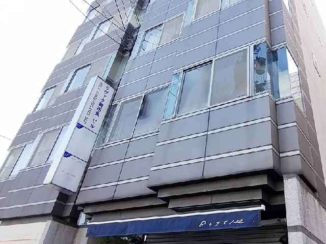 リヴァク御所東