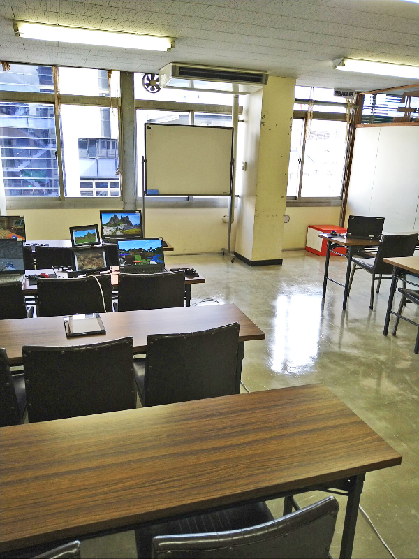 都島産業会館内観